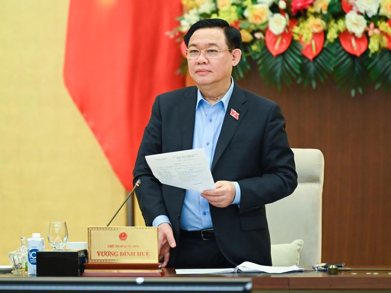 Chủ tịch Quốc hội Vương Đình Huệ phát biểu tại phiên họp. Ảnh - Quochoi.vn. 