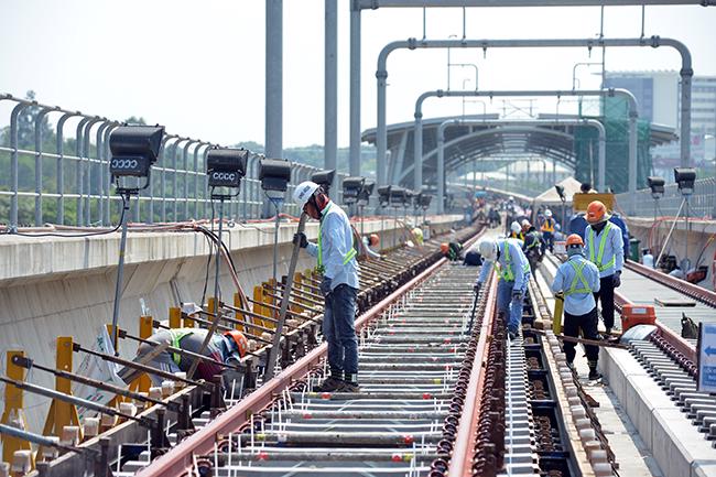 Toàn bộ 51 toa tàu metro sản xuất tại Nhật Bản đã được vận chuyển đến Việt Nam để phục vụ cho tuyến đường sắt đô thị TP.HCM - tuyến số 1.