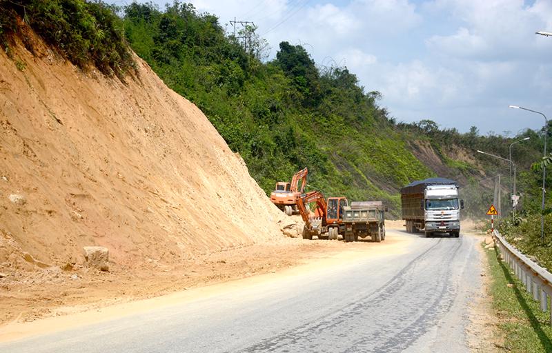 Quốc lộ 4B từ Km18 - Km80 qua Lạng Sơn xuống cấp, cần sớm nâng cấp (ảnh minh hoạ).