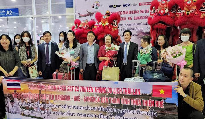 Đoàn khảo sát du lịch Thái Lan đến Thừa Thiên Huế bằng đường hàng không trong những ngày cuối tháng 10