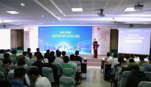 Quang cảnh Hội thảo "Giải pháp nền tảng IoT Việt Nam trong giáo dục đại học" diễn ra tại Đại học Đông Á.