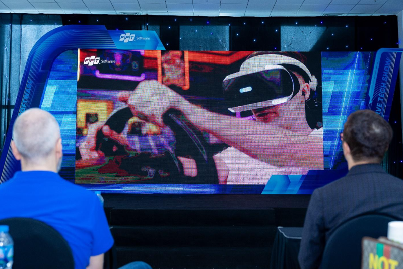 Sự kiện FPT Software Automotive Tech Show diễn ra cuối tháng 07/2022 trình diễn các công nghệ xe hơi hiện đại, được ứng dụng trong nhiều dòng xe hạng sang