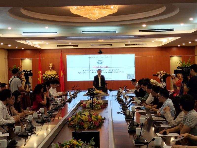 Thứ trưởng Bộ Thông tin và Truyền thông Nguyễn Thanh Lâm chủ trì hội nghị triển khai các giải pháp quản lý quảng cáo trên mạng.