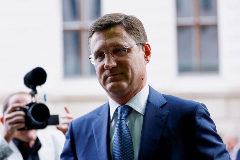 Phó thủ tướng Nga Alexander Novak tại trụ sở OPEC ở Vienna, Áo hôm 5/10 - Ảnh: Reuters.