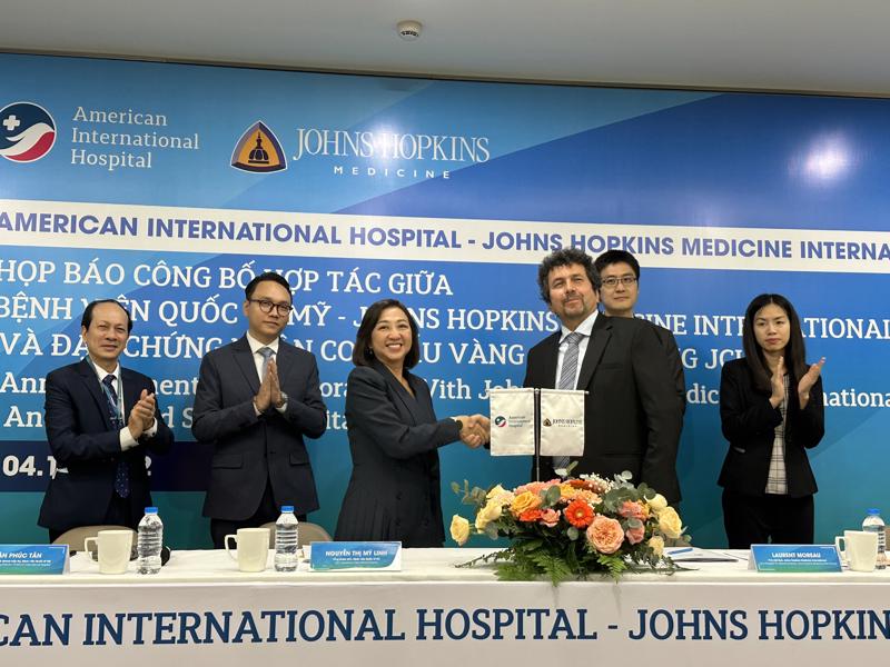 Johns Hopkins sẽ chuyển giao kiến thức, quy trình chăm sóc bệnh nhân, công nghệ và điều trị… cho AIH thông qua hợp tác.