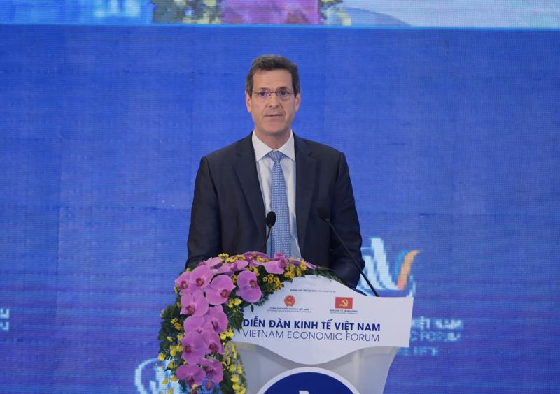 ông Andrew Jeffries, Giám đốc quốc gia Ngân hàng Phát triển châu Á (ADB) tại Việt Nam - Ảnh: Việt Tuấn