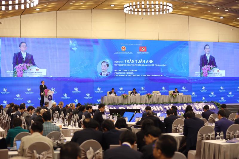 Ông Trần Tuấn Anh, Uỷ viên Bộ Chính trị, Trưởng Ban Kinh tế Trung ương phát biểu tại Diễn đàn Kinh tế Việt Nam 2023.