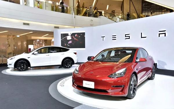 Tesla ra mắt xe Model 3 và Model Y tại Siam Paragon, Bangkok