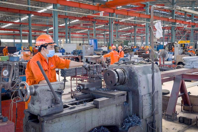 A workshop at the Dai Dung Metallic Manufacture Construction and Trade Corporation in Binh Chanh district, Ho Chi Minh City.