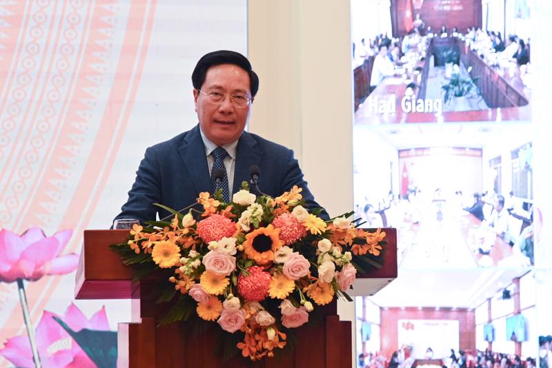 Phó Thủ tướng Thường trực Chính phủ Phạm Bình Minh phát biểu tại hội nghị. Ảnh: Bộ Tư pháp.