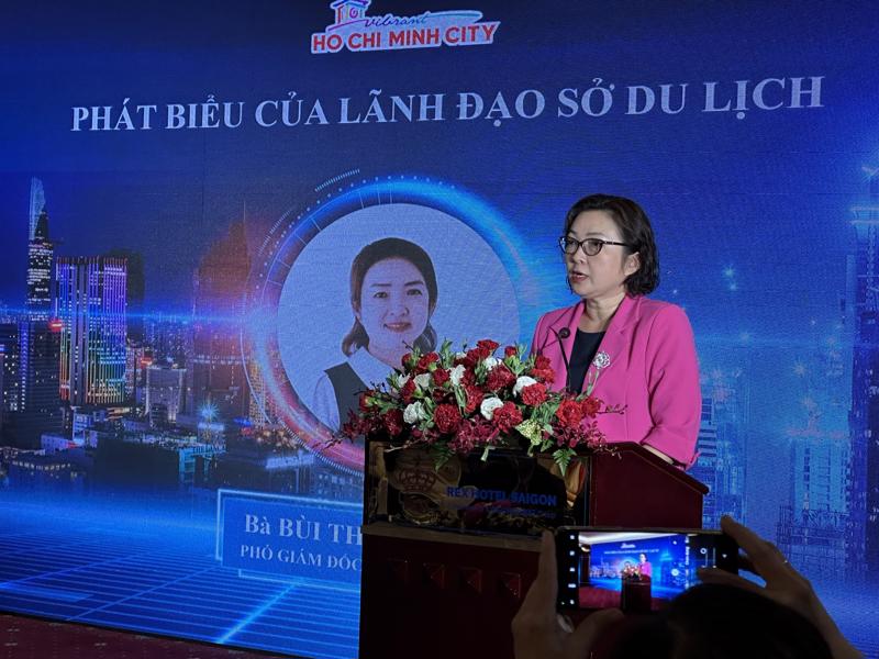 Phó Giám đốc Sở Du lịch TP.HCM Bùi Thị Ngọc Hiếu phát biểu tại Hội nghị chuyển đổi số tại các khách sạn sáng 21/12.