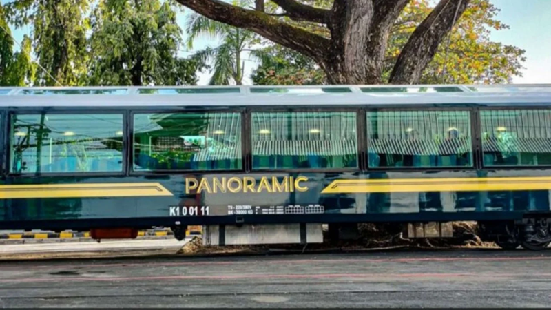 Chuyến tàu Panoramic Train tại Indonesia. Ảnh: Viva