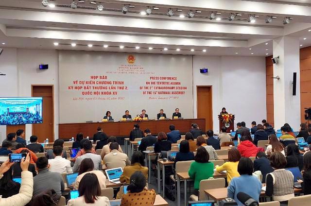 The press briefing on the NA’s extra-ordinary meeting held in Hanoi on January 3. Photo: VnEconomy