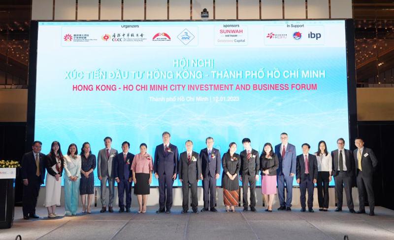 Participants at the Hong Kong - Ho Chi Minh City Investment & Business Forum and Networking Dinner.