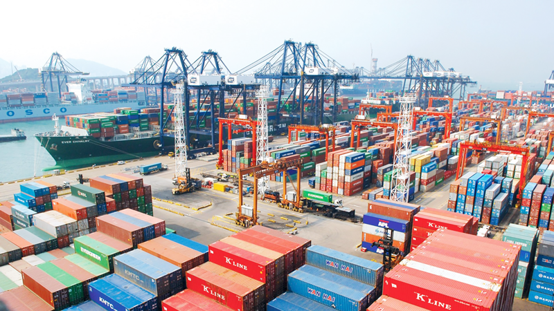Tính đến tháng 11/2022, xuất khẩu hàng hoá của Việt Nam đã suy giảm 4 tháng liên tiếp.