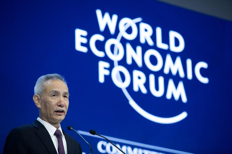 Phó Thủ tướng Trung Quốc Lưu Hạc phát biểu tại Diễn đàn Kinh tế Thế giới ở Davos, Thụy Sỹ ngày 17/1 - Ảnh: WEF