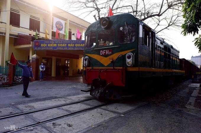 Freight transported by railways in Vietnam reached 300,000 tons in January. Photo: VnEconomy