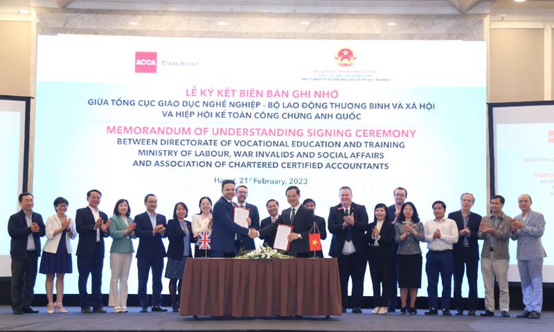 UK & Vietnam to promote vocational education - Nhịp sống kinh tế Việt ...