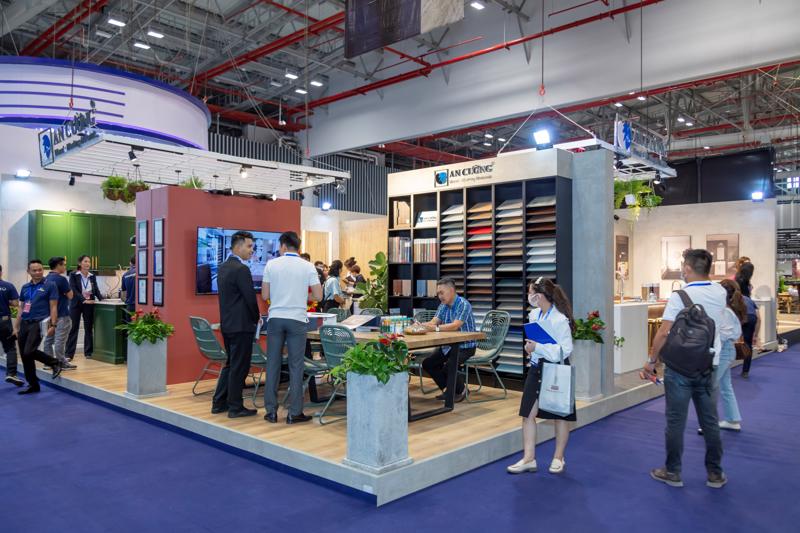 An Cuong Wood - Working Materials’ exhibitor is to introduce products and solutions from industrial wood at the Ho Chi Minh City Export Furniture Fair (HawaExpo 2023).