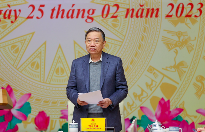 Bộ trưởng Tô Lâm phát biểu tại Phiên họp lần thứ 5 Ủy ban Quốc gia về chuyển đổi số và Tổ công tác triển khai Đề án 06 của Chính phủ sáng 25/2 - Ảnh: VGP.