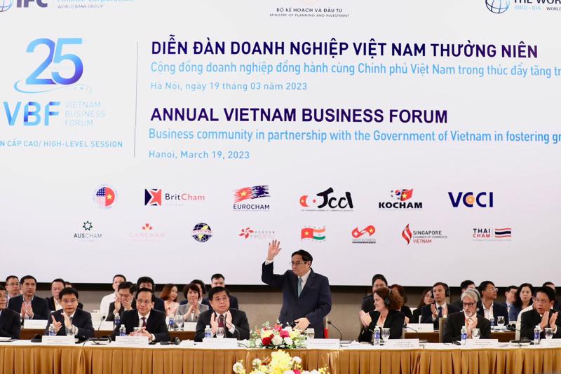 Diễn đàn doanh nghiệp Việt Nam với chủ đề “Cộng đồng doanh nghiệp đồng hành cùng Chính phủ Việt Nam trong thực hiện mục tiêu tăng trưởng xanh”  có sự tham dự của Thủ tướng Phạm Minh Chính. 