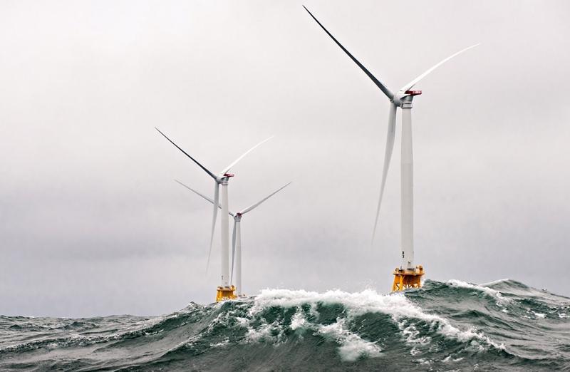 Dự thảo Quy hoạch điện 8 đặt mục tiêu phát triển khoảng 7.000 MW điện gió ngoài khơi vào năm 2030.