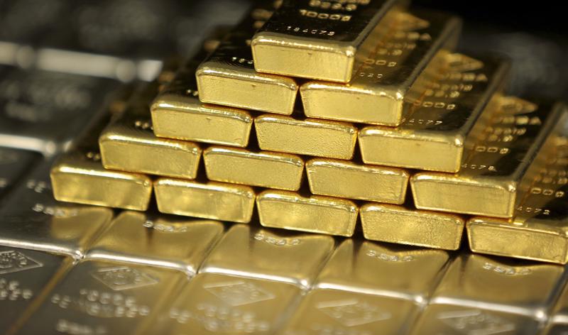 Giữa khủng hoảng ngân hàng, xuất hiện dự báo giá vàng lên 2.600 USD/oz