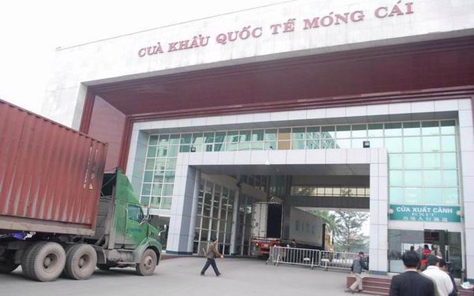 Mong Cai Border Gate in Quang Ninh province.