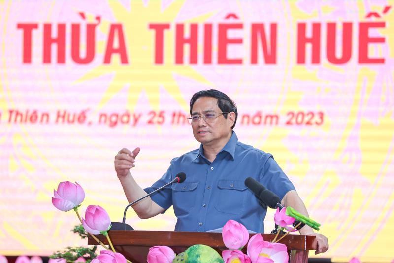Thủ tướng phát biểu tại cuộc làm việc với Ban Thường vụ Tỉnh ủy Thừa Thiên Huế - Ảnh: VGP