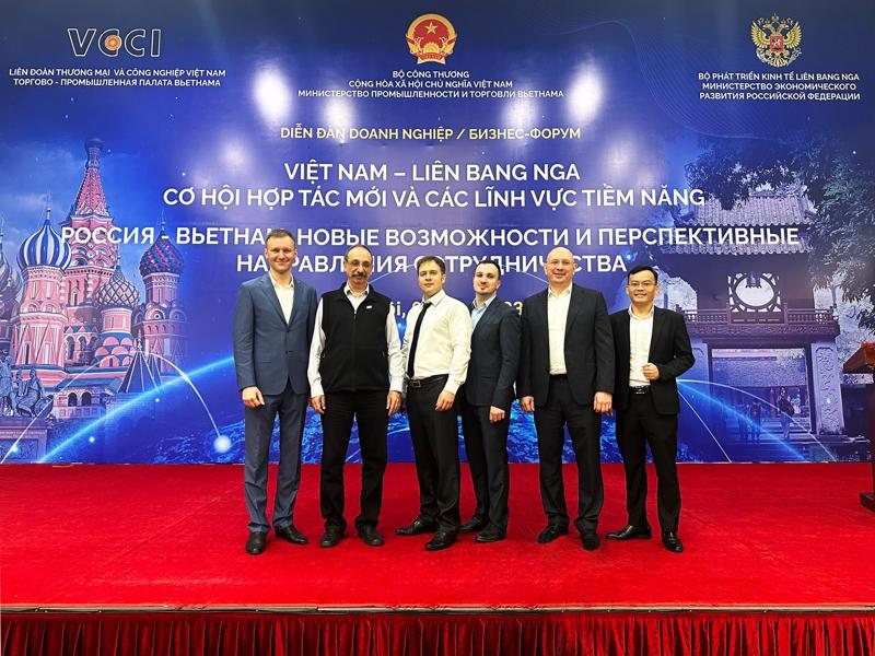 Ban lãnh đạo 1C Company & 1C Việt Nam tại Diễn đàn Doanh nghiệp Việt – Nga.