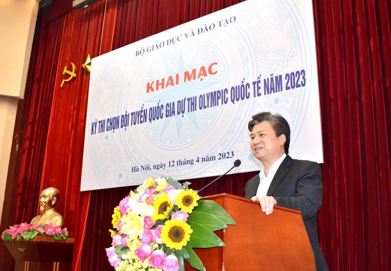 Thứ trưởng Nguyễn Hữu Độ phát biểu tại buổi lễ. Ảnh: Bộ Giáo dục và Đào tạo.