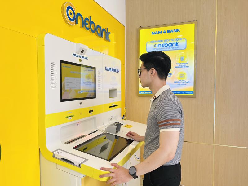 Điểm giao dịch số tự động ONEBANK hoạt động xuyên lễ, Tết phục vụ khách hàng.