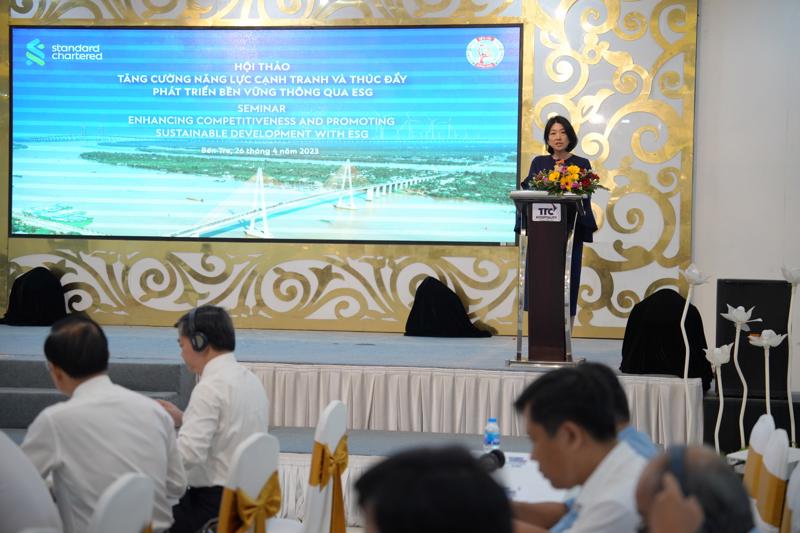 Ms. Michele Wee, CEO of Standard Chartered Vietnam, at the seminar. Source: Standard Chartered Bank