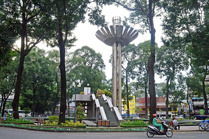 Hồ Con Rùa, tức Công trường Quốc tế, một công trình kiến trúc nổi tiếng Sài Gòn từ trước 1975, đang được TP.HCM lên phương án hình thành khu vực đi bộ.