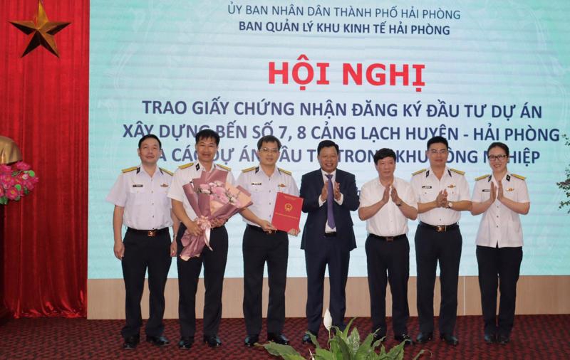 Hai Phong licenses construction of two container berths