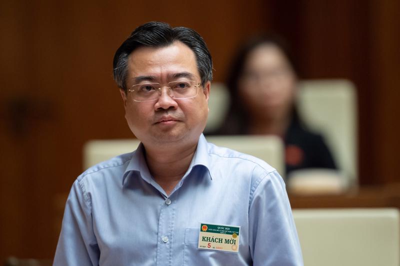 Bộ trưởng Bộ Xây dựng Nguyễn Thanh Nghị tại phiên thảo luận của Quốc hội về đánh giá bổ sung kết quả thực hiện kế hoạch phát triển kinh tế - xã hội và ngân sách nhà nước năm 2022, những tháng đầu năm 2023 vào chiều ngày 31/5 - Ảnh: Quochoi.vn