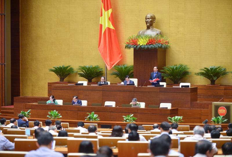 Quốc hội thảo luận ở hội trường về dự án Luật chiều 2/6. Ảnh - Quochoi.vn.