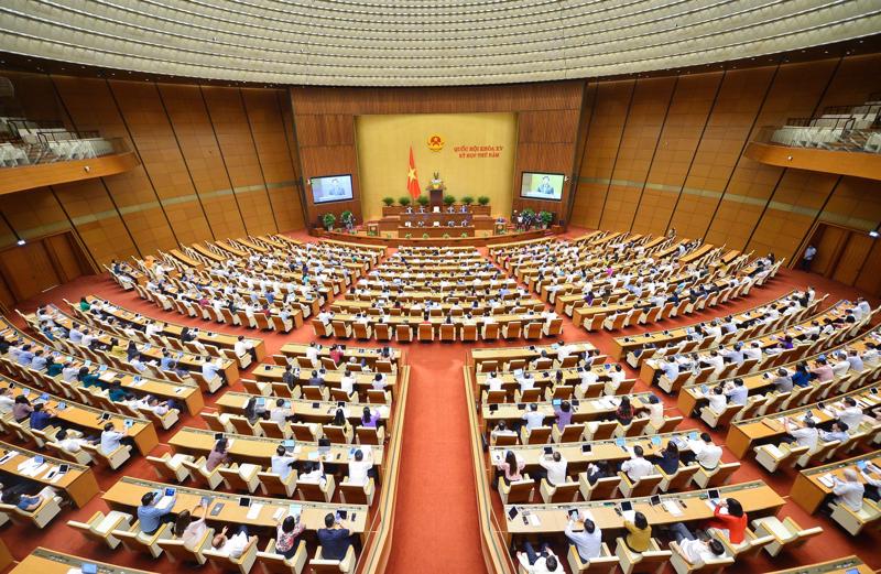 Ngày 7/6/2023, Quốc hội tiến hành chất vấn Bộ trưởng Bộ Khoa học và Công nghệ Huỳnh Thành Đạt.