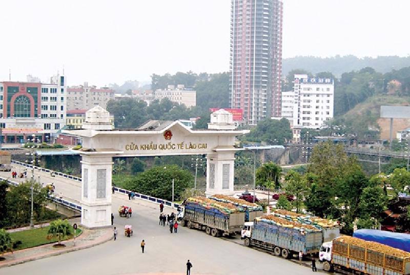 Lao Cai international border gate between Vietnam and China.