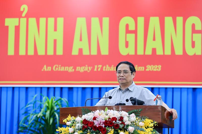 Thủ tướng Phạm Minh Chính làm việc với Ban Thường vụ Tỉnh ủy An Giang - Ảnh: VGP