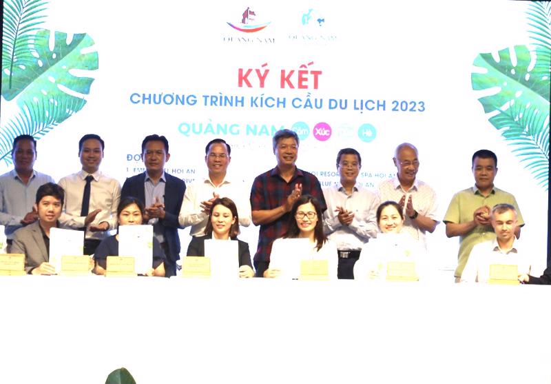 Ký kết thực hiện Chương trình kích cầu du lịch 2023