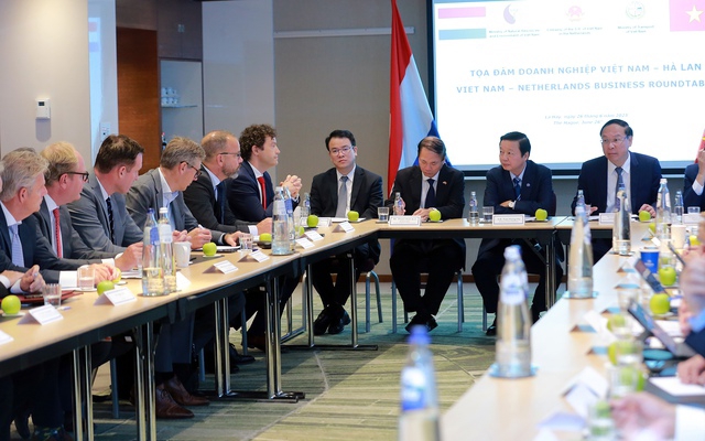 Dutch enterprises eye logistics and transportation
