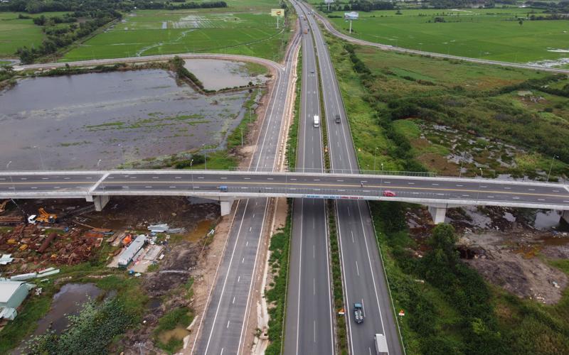 Làm rõ phương án thực hiện dự án đường cao tốc TP. Hồ Chí Minh - Chơn Thành.