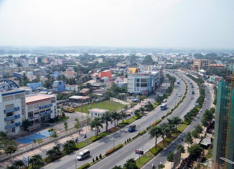 Thành phố Biên Hòa của Đồng Nai với lịch sử gần 350 năm cùng với Sài Gòn - Gia Định, là những đô thị đầu tiên của vùng đất phương nam, là trung tâm đô thị, thương mại, dịch vụ của tỉnh Đồng Nai.