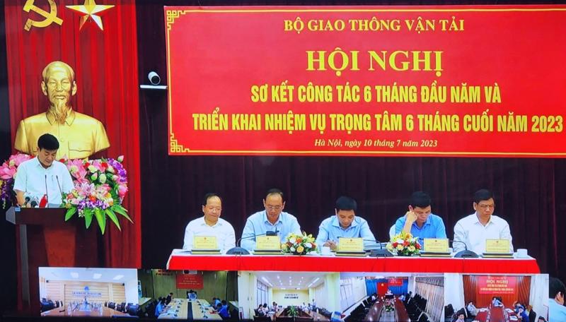 Cục trưởng Cục Đăng kiểm Việt Nam Nguyễn Chiến Thắng phát biểu tại hội nghị.