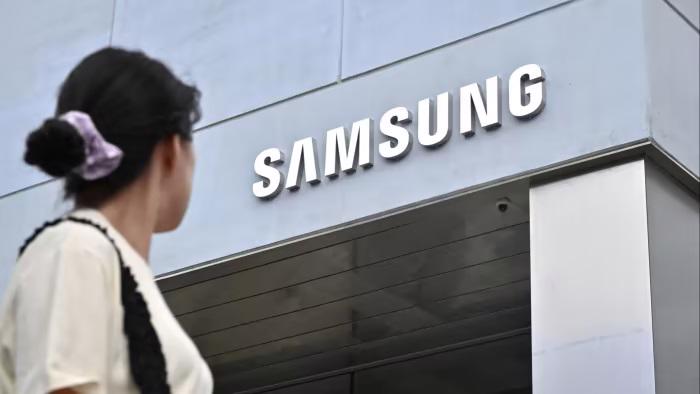Samsung dự báo lợi nhuận hàng quý giảm xuống mức thấp nhất trong 14 năm do dư thừa chip 
