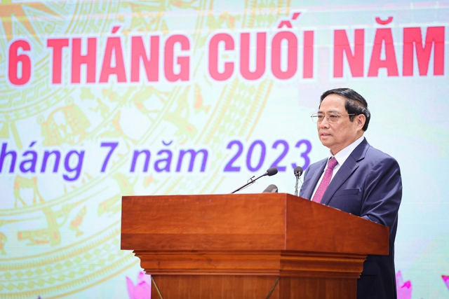 PM tells banking sector to ease business access to credit