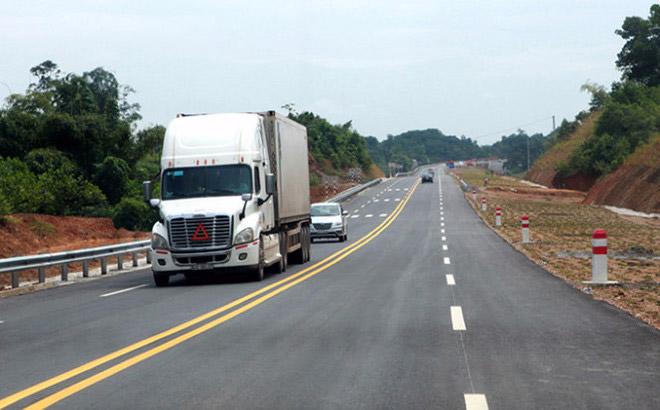 Bộ Giao thông vận tải sẽ sớm báo cáo cấp có thẩm quyền để xem xét bố trí vốn để đầu tư mở rộng tuyến Quốc lộ 1 đoạn Duy Xuyên - Phú Ninh (ảnh minh hoạ).
