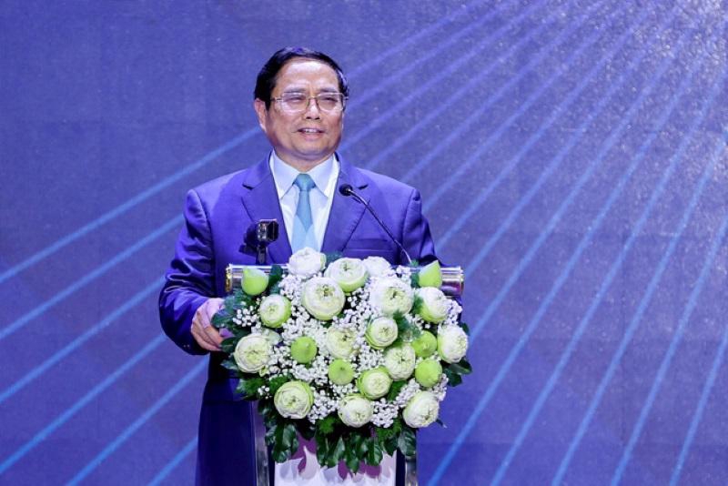 Prime Minister Pham Minh Chinh speaking at the conference.