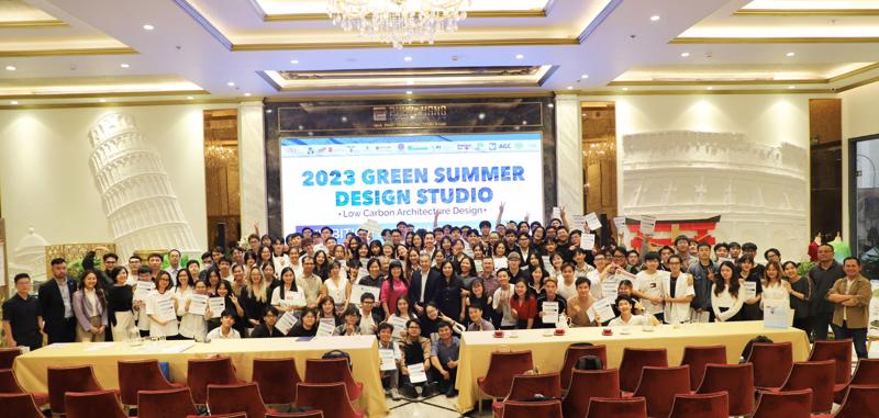 Phuc Khang Corporation is a companion of the Green Summer Design Studio 2023, accompanying almost 150 talented young architecture students.